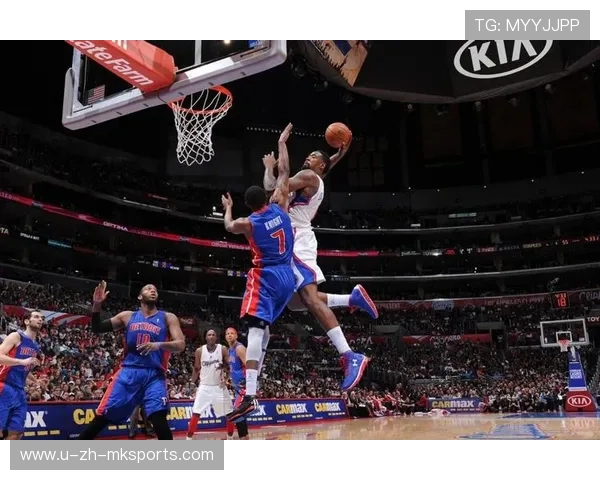 小乔丹补空接轻松挂框得分